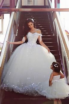 Lace Evening Dresses