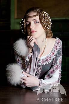 Lady Dresses