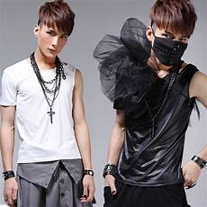 Man Short-Sleeved Shirts