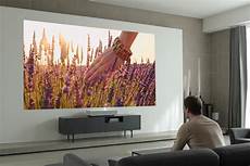 Short Throw Projector