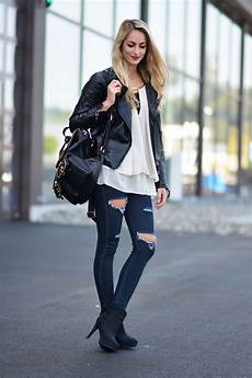 Sleeveless Jacket