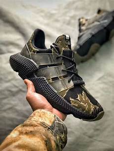 Sport Shoe