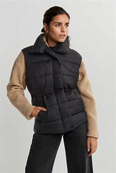 Tricot Garments