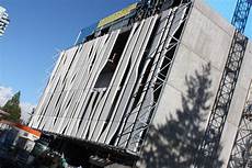 Uninsulated Facade Jacketing